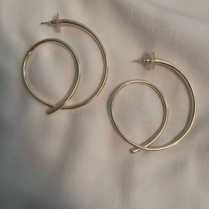 Kendra Scott hoop earrings
